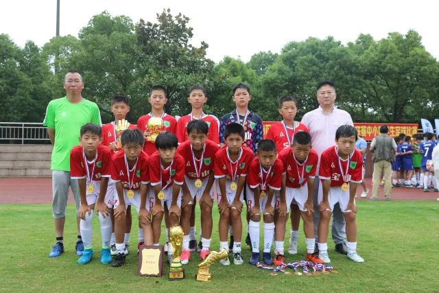 库里文班亚马缺阵克雷空砍27分 勇士不敌马刺